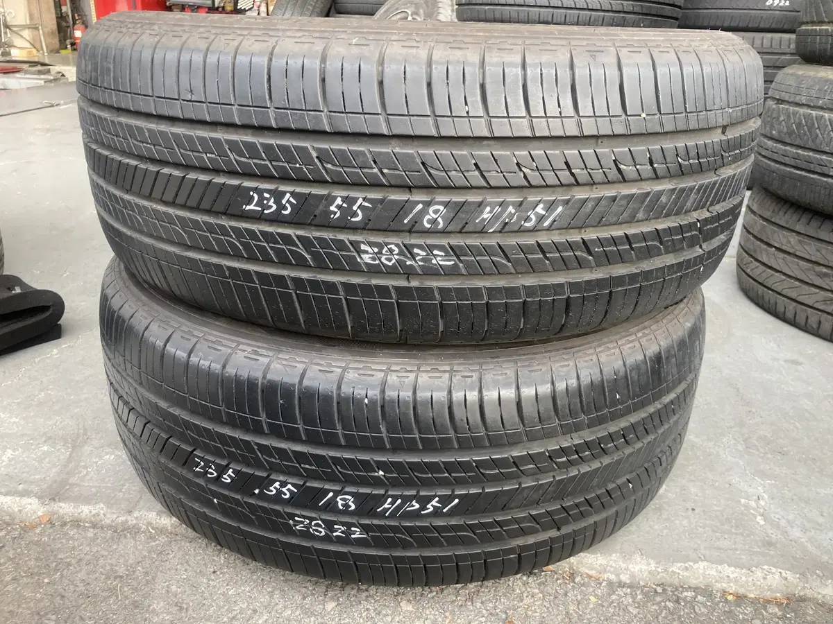 235/55R18 HP51 중고 타이어 2개 판매 합니다